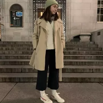 ALovelyDemonInBed image 0