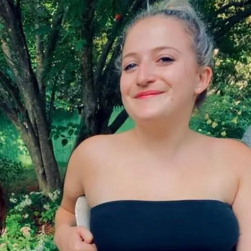 sabrinafickolle image 3
